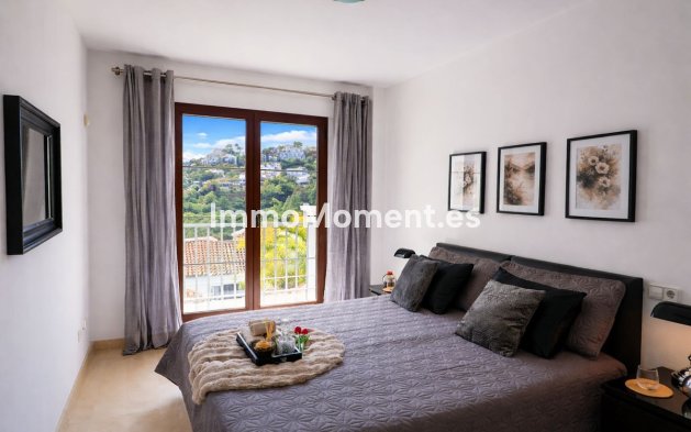 Resale - Apartment - Benahavís - Los Arqueros