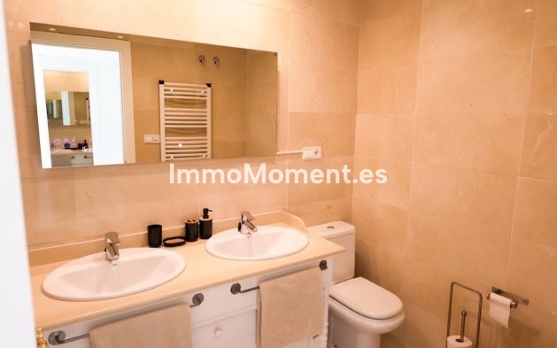 Resale - Apartment - Benahavís - Los Arqueros