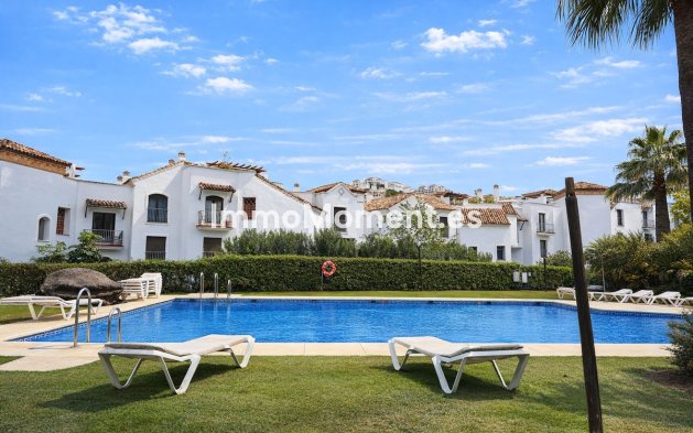 Resale - Apartment - Benahavís - Los Arqueros
