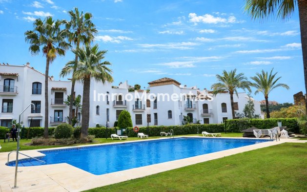 Resale - Apartment - Benahavís - Los Arqueros
