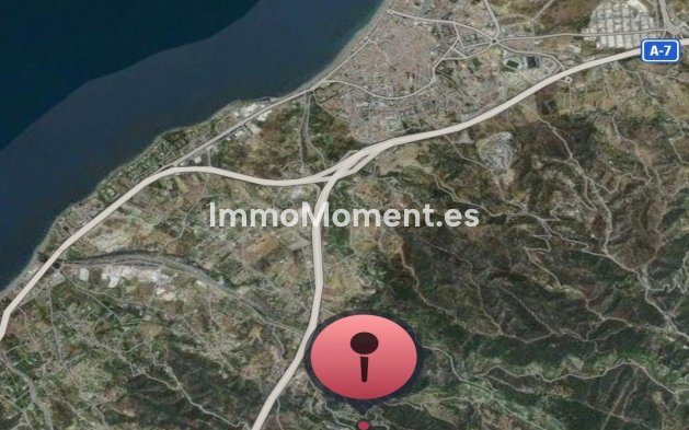 Bestaande woning - Grond - Estepona  - Estepona Centro