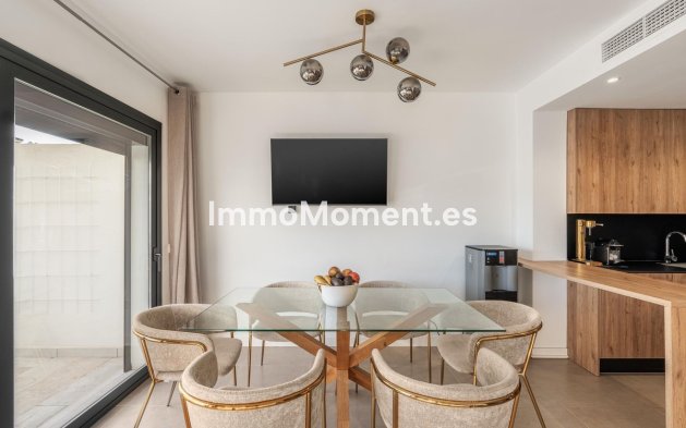 Resale - Townhouse - El Paraiso - New Golden Mile