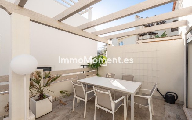 Resale - Townhouse - El Paraiso - New Golden Mile