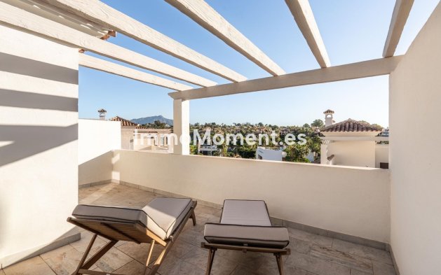 Resale - Townhouse - El Paraiso - New Golden Mile