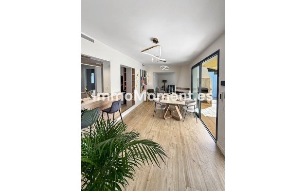 Revente - Villa - Marbella - Costabella