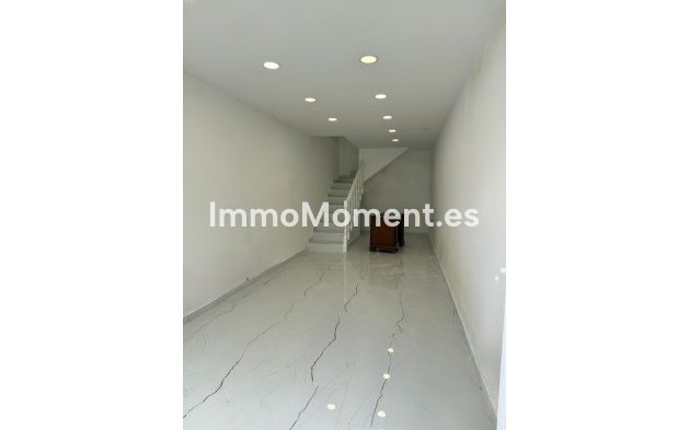 Wiederverkauf - Wohnung -   Inländisch - Alhaurín el Grande Centro