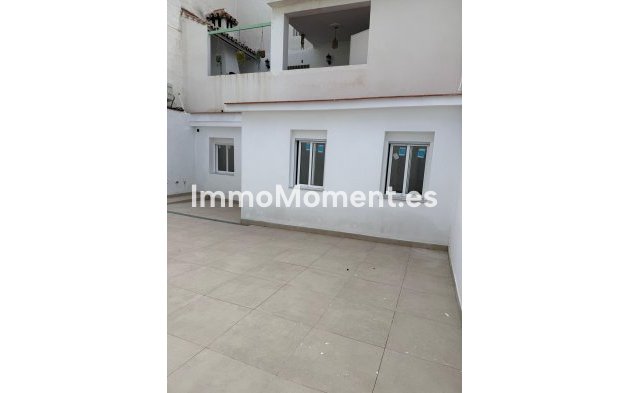 Wiederverkauf - Wohnung -   Inländisch - Alhaurín el Grande Centro