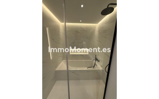 Wiederverkauf - Wohnung - Marbella - Nueva Andalucía