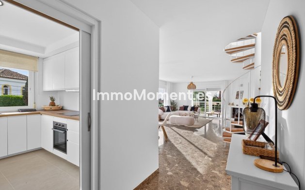 Reventa - Villa - Marbella - Elviria