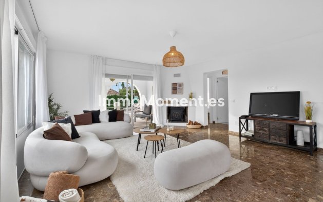 Reventa - Villa - Marbella - Elviria