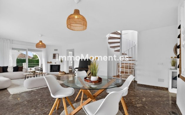 Reventa - Villa - Marbella - Elviria