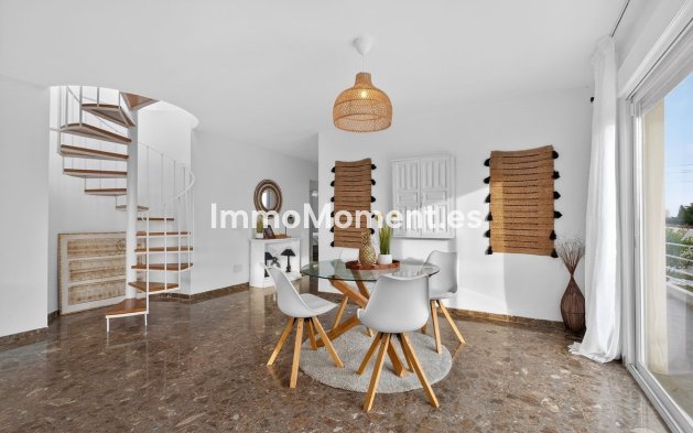 Reventa - Villa - Marbella - Elviria