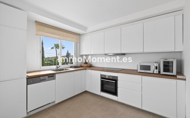 Reventa - Villa - Marbella - Elviria