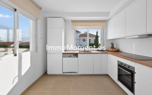 Reventa - Villa - Marbella - Elviria