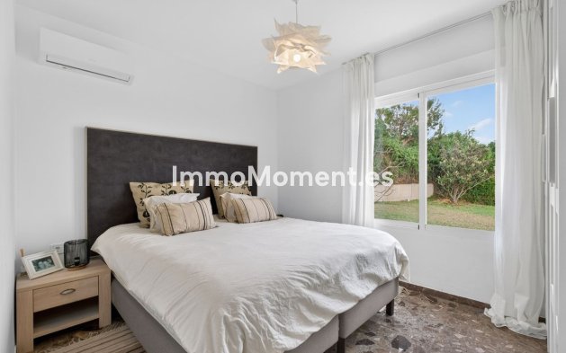 Reventa - Villa - Marbella - Elviria