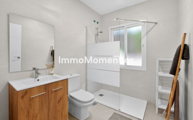 Reventa - Villa - Marbella - Elviria