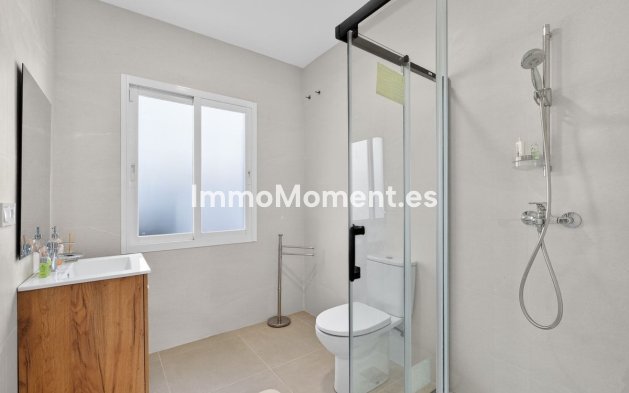 Reventa - Villa - Marbella - Elviria