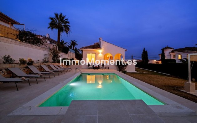 Reventa - Villa - Marbella - Elviria