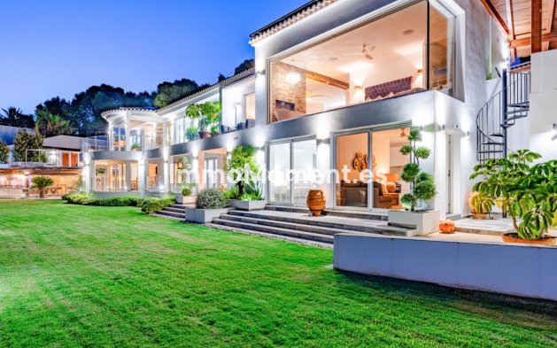 Resale - Villa - Benissa - Fanadix