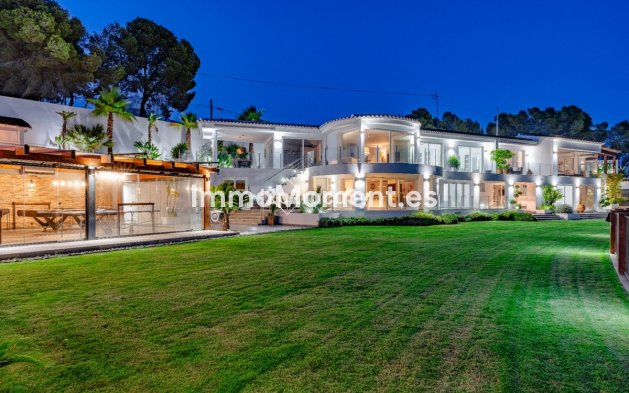 Resale - Villa - Benissa - Fanadix