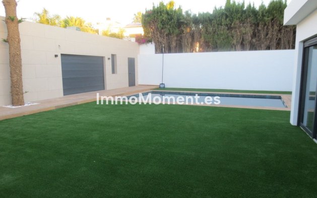 Resale - Villa - Mijas - El Coto