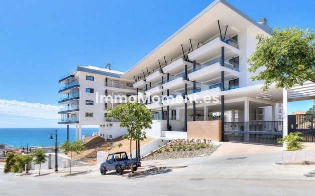 Resale - Apartment - Fuengirola - Carvajal