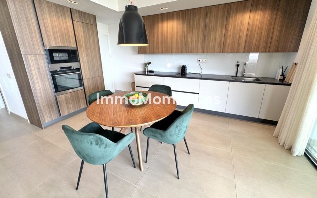 Resale - Apartment - Fuengirola - Carvajal