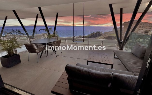 Resale - Apartment - Fuengirola - Carvajal