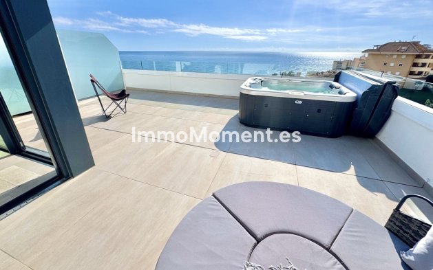 Resale - Apartment - Fuengirola - Carvajal