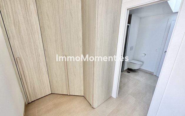 Resale - Apartment - Fuengirola - Carvajal