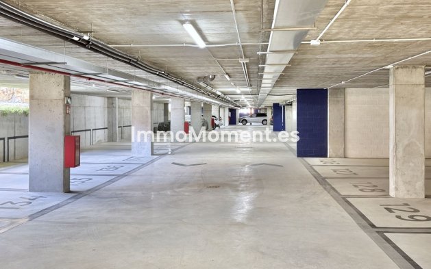 Resale - Apartment - Fuengirola - Carvajal