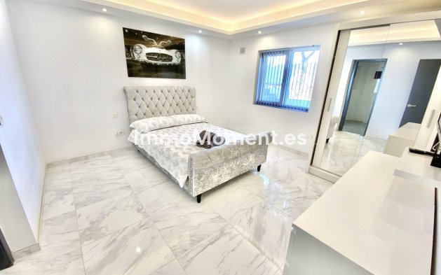 Revente - Villa - Benalmadena - Benalmadena Pueblo