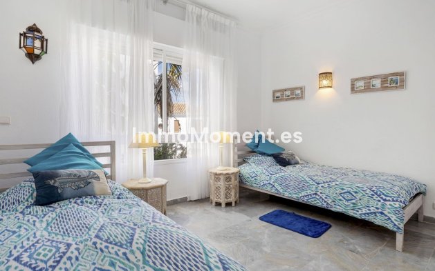 Revente - Maison mitoyenne - Estepona  - Estepona Centro