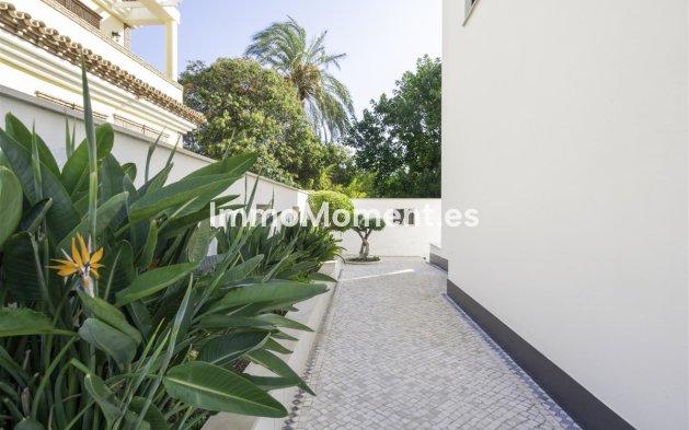 Bestaande woning - Vrijstaande villa - Torremolinos