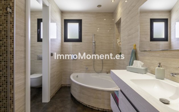 Bestaande woning - Vrijstaande villa - Torremolinos