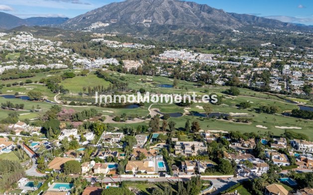 Wiederverkauf - Villa - Marbella - Nueva Andalucía