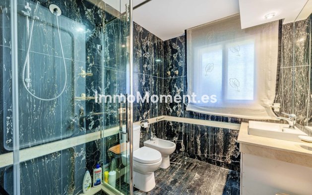 Resale - Villa - Estepona - Benamara