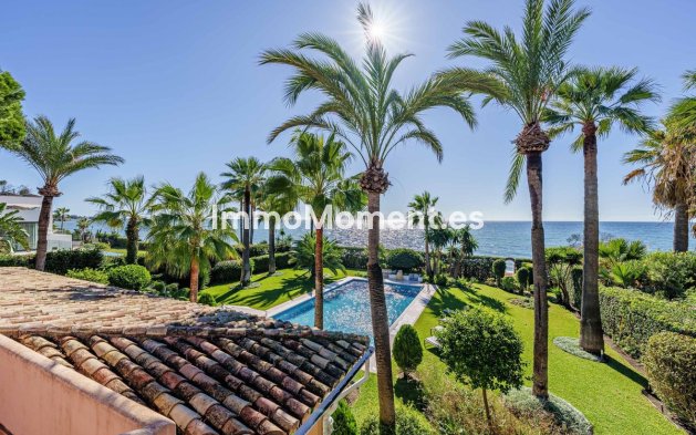 Resale - Villa - Estepona - Benamara