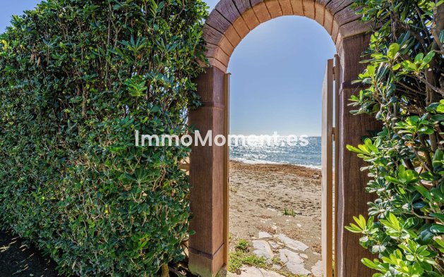 Resale - Villa - Estepona - Benamara