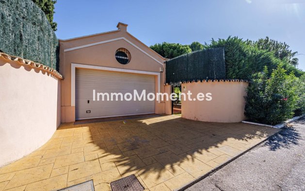 Resale - Villa - Estepona - Benamara