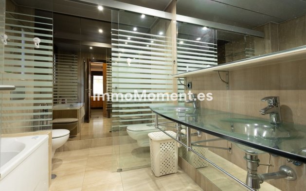 Wiederverkauf - Wohnung - Estepona  - New Golden Mile