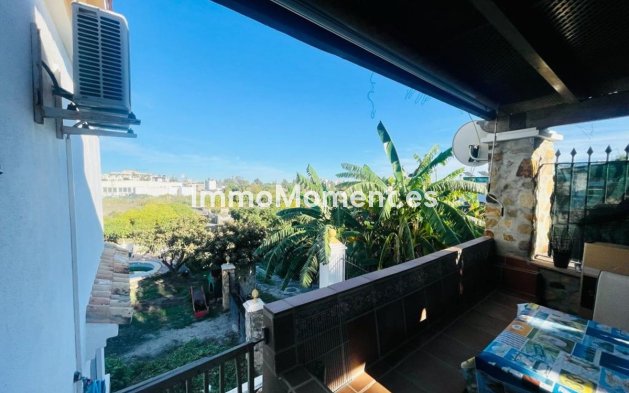 Resale - Villa - Estepona - Cancelada