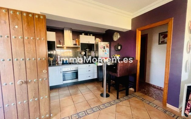 Resale - Villa - Estepona - Cancelada