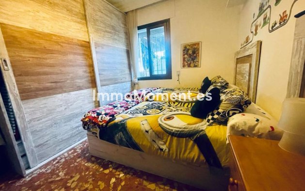 Resale - Villa - Estepona - Cancelada