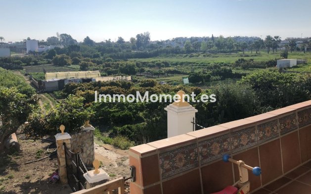 Resale - Villa - Estepona - Cancelada