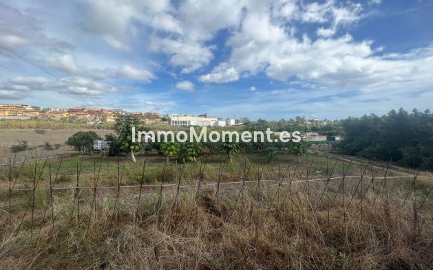 Resale - Villa - Estepona - Cancelada