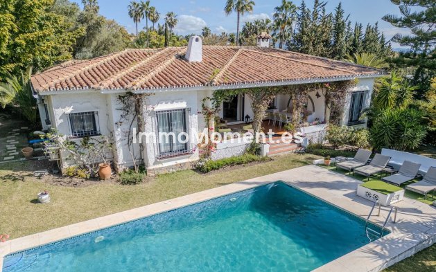 Resale - Villa - El Paraiso - New Golden Mile