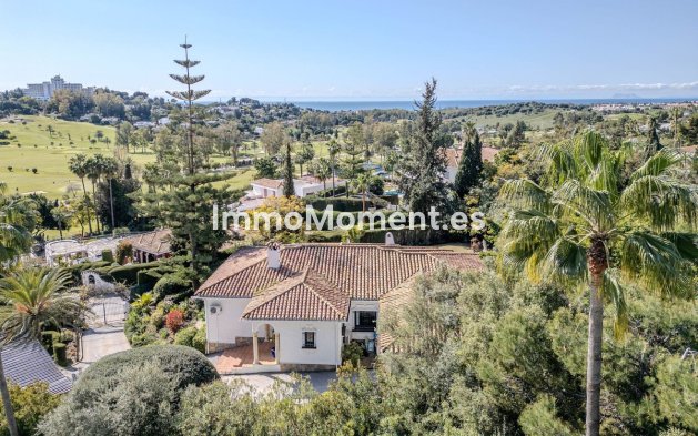 Resale - Villa - El Paraiso - New Golden Mile