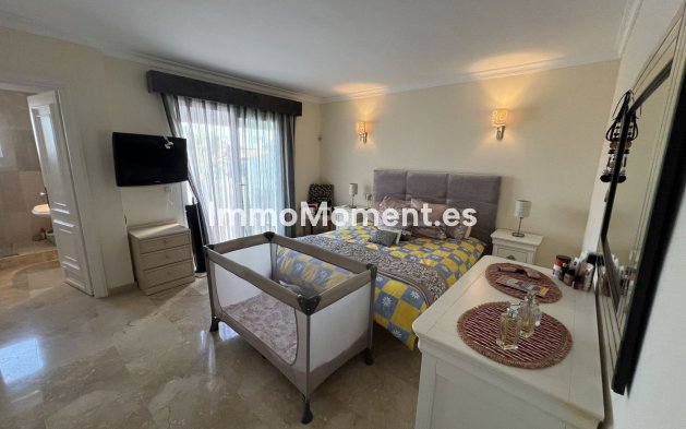 Resale - Townhouse - El Paraiso - New Golden Mile