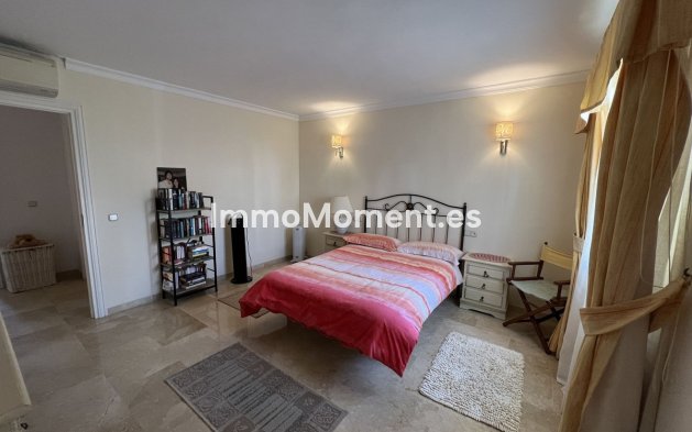 Resale - Townhouse - El Paraiso - New Golden Mile